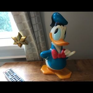 🌸 Vintage Donald Duck Coin Bank by Illco
